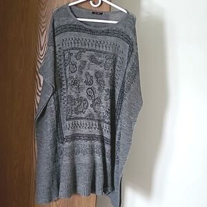 Women soft elastane knit tunic,one size fits btw L-3xl.Pre-loved.Like new.